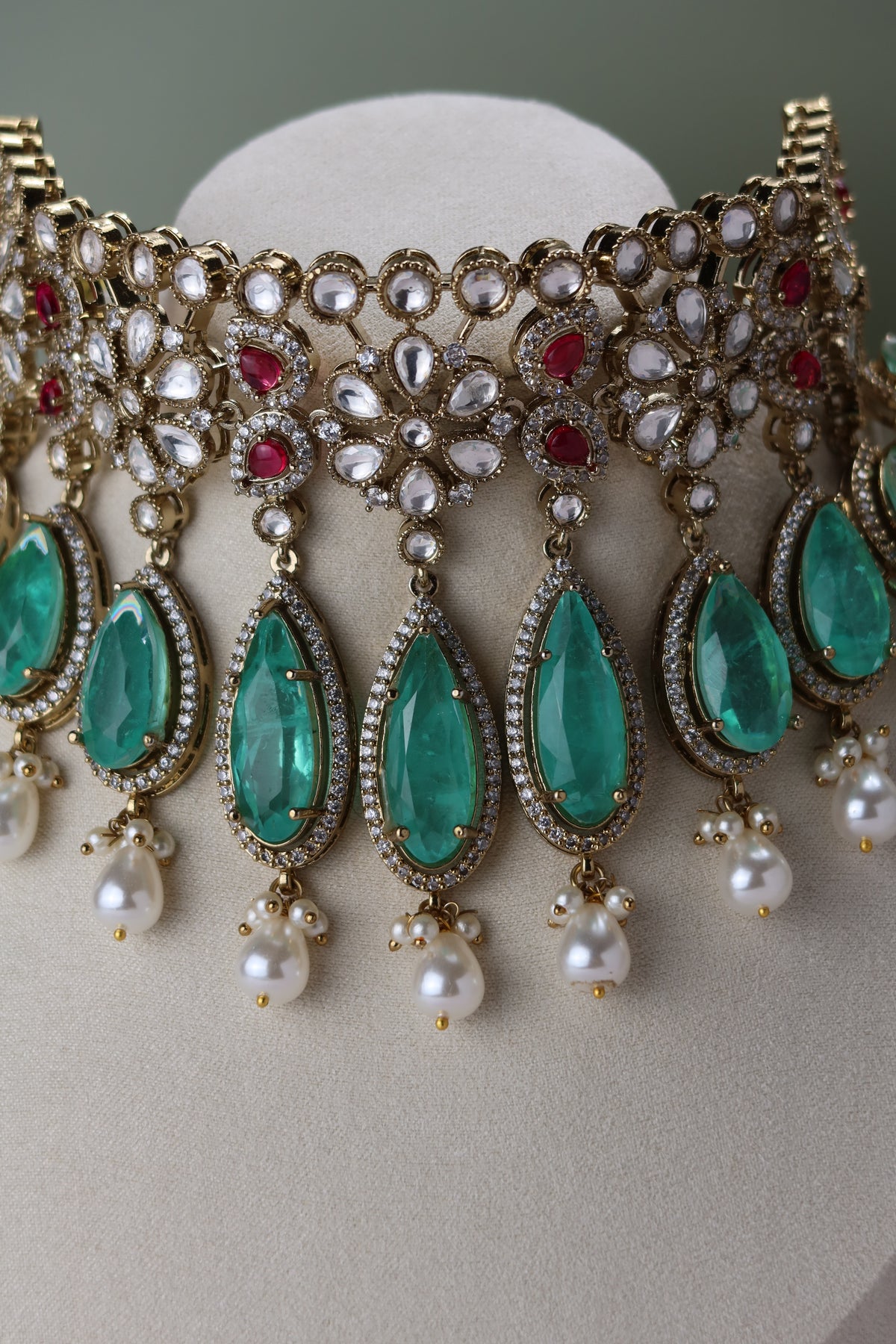 The SAPPHIRE DROP Set