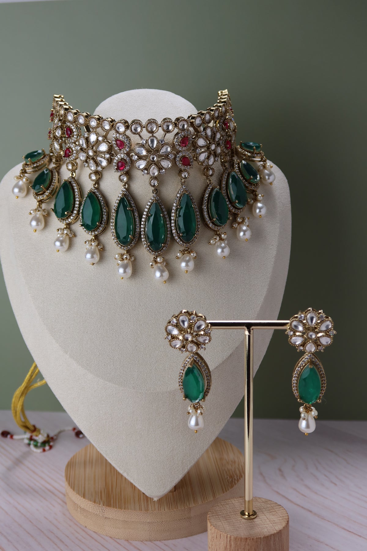 The SAPPHIRE DROP Set