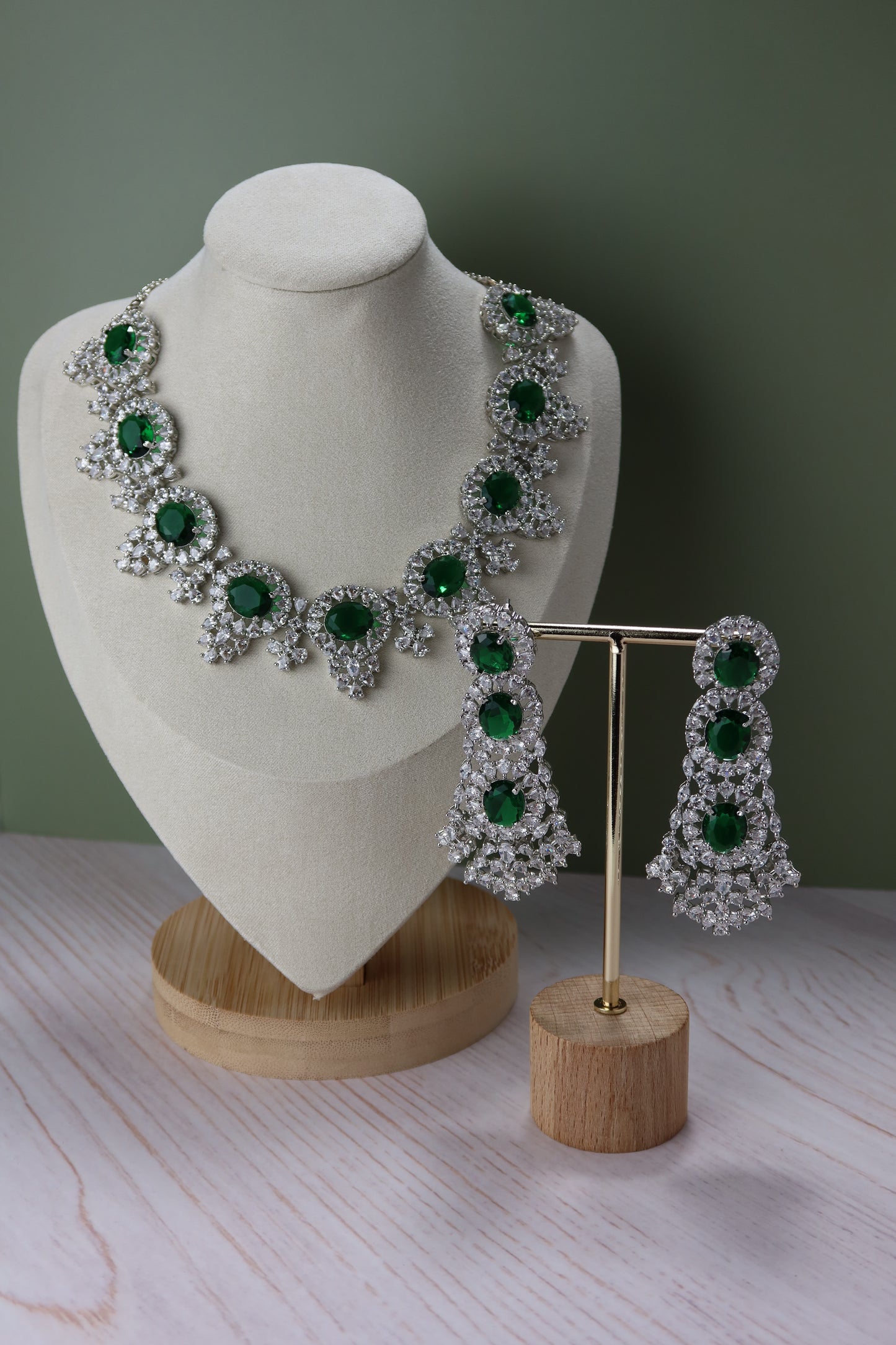 The DIAMANTÉ Set