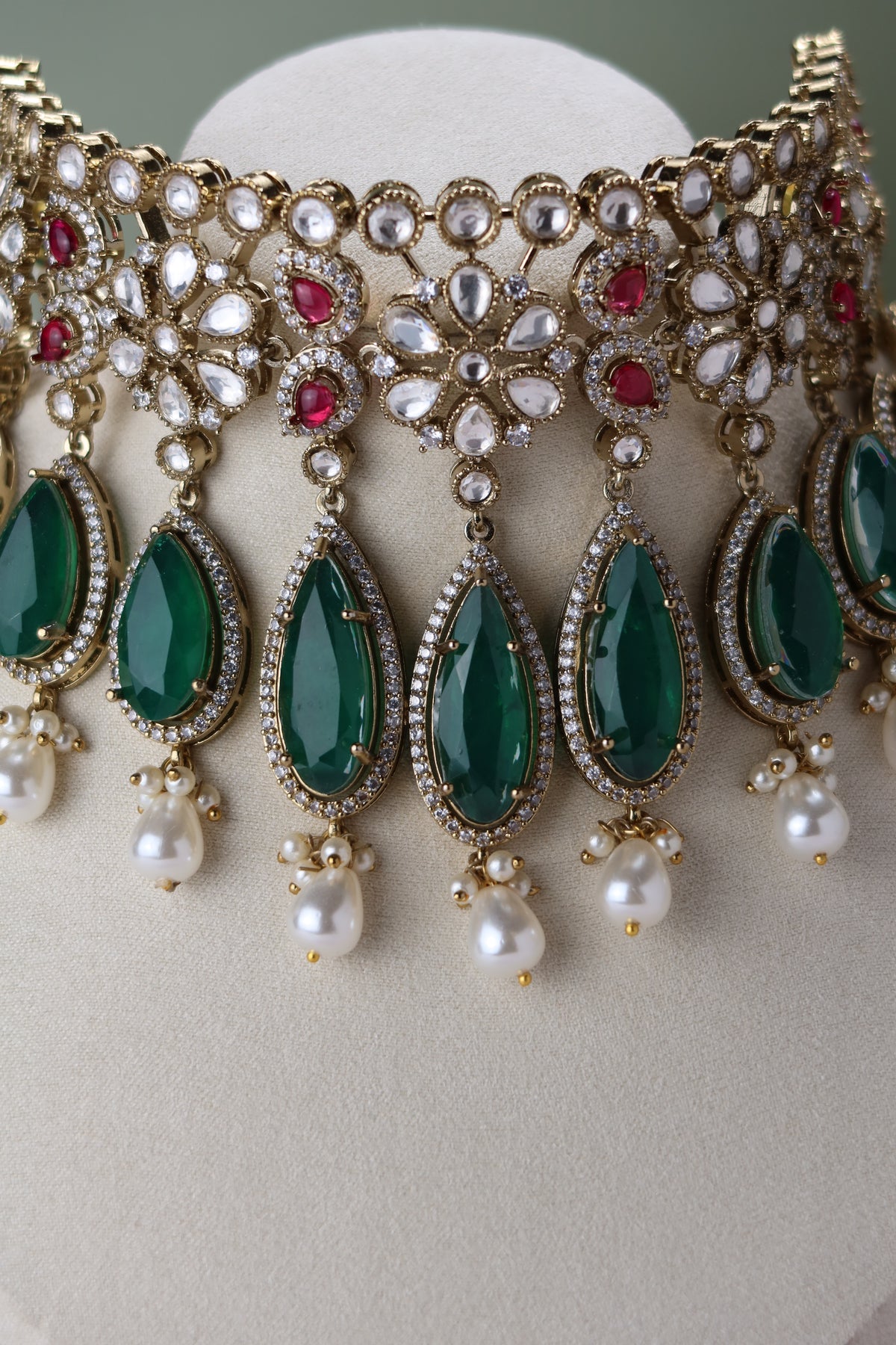 The SAPPHIRE DROP Set