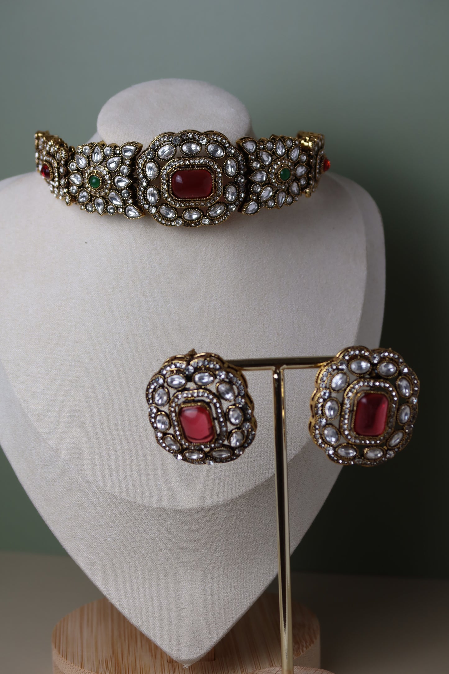 The REINA Set