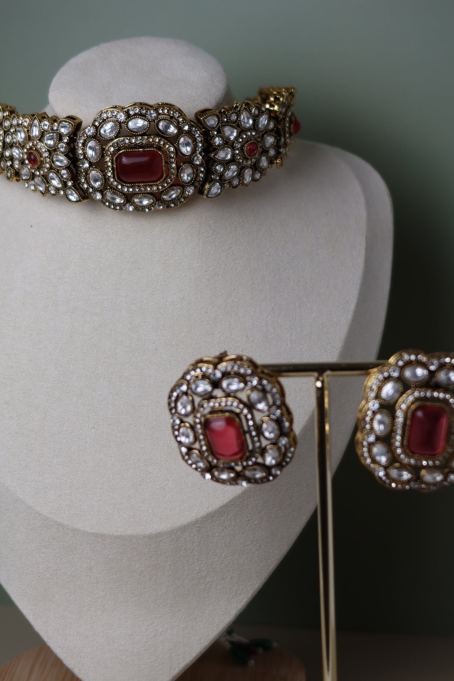 The REINA Set