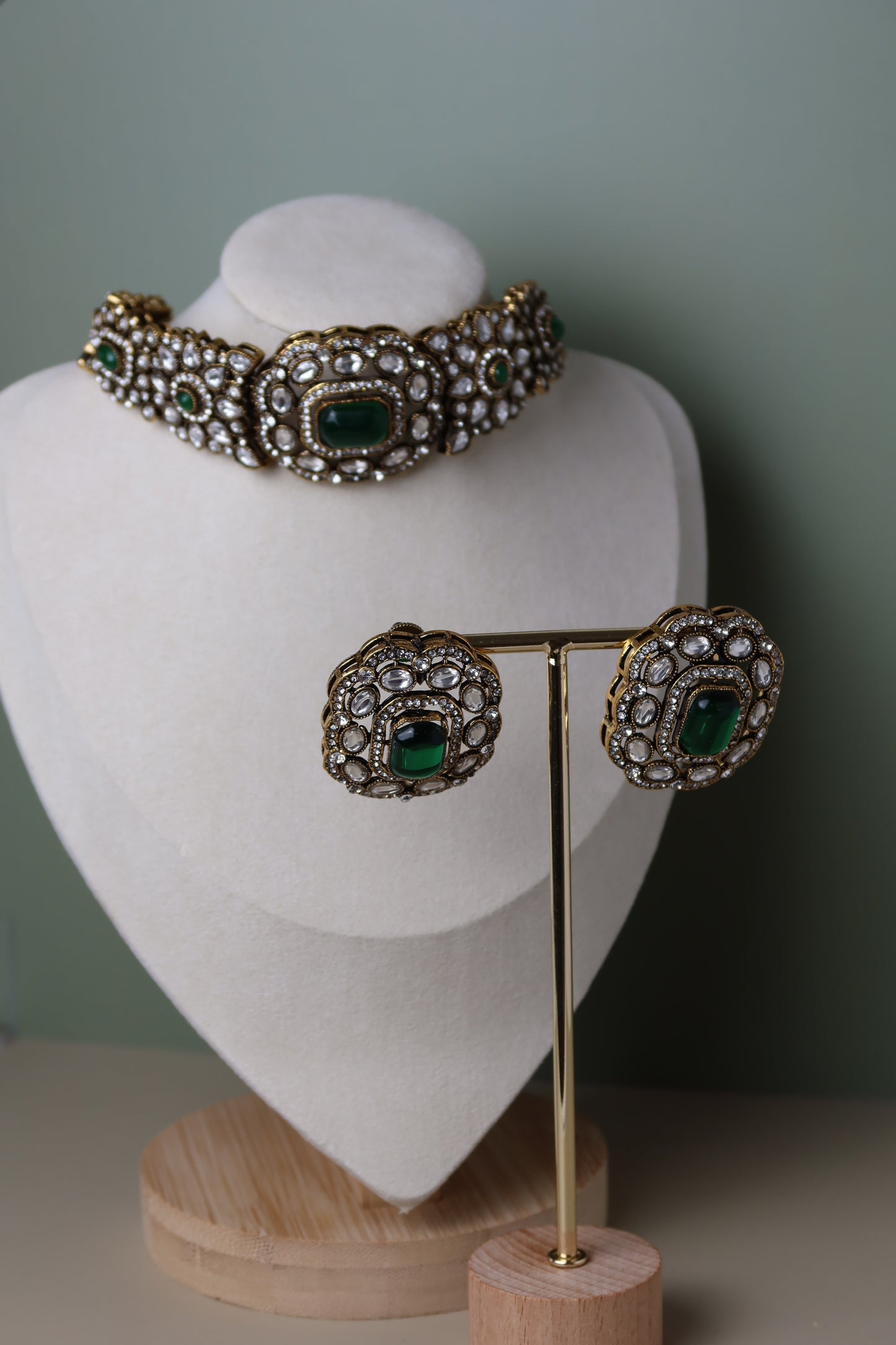 The REINA Set